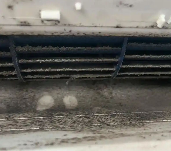 娄烦空调吹的风有股烧焦味是怎么回事